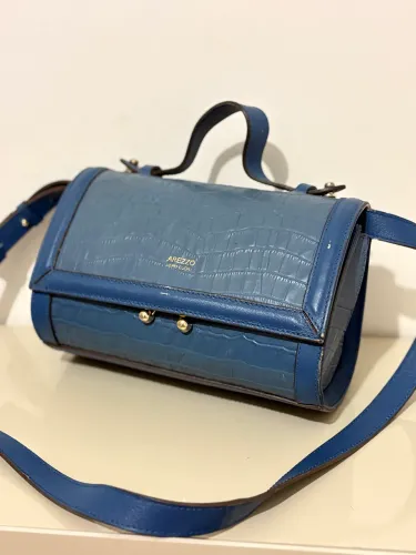 Bolsa Arezzo média