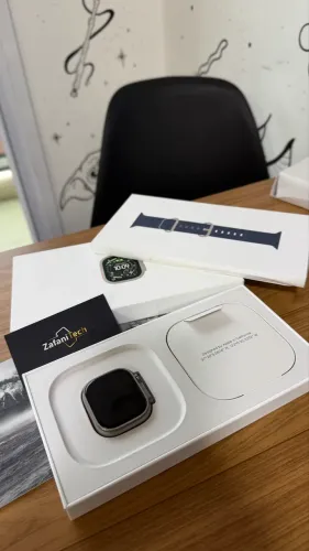 APPLE WATCH SÉRIES ULTRA (3GEN) 49MM - TITÂNIO NATURAL - SEMI NOVO - RETIRE EM LOJA FÍSICA