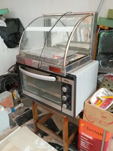 Vendo uma estiva pra salgado e um forno elétrico ta fhilcovalor nos dois550