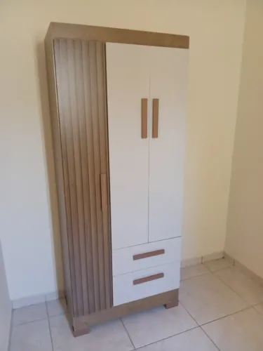 Guarda roupa solteiro (6 meses de uso)