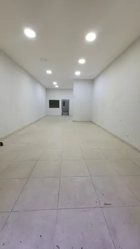 Aluga-se Salão Comercial 100m2 no Parque Fernanda