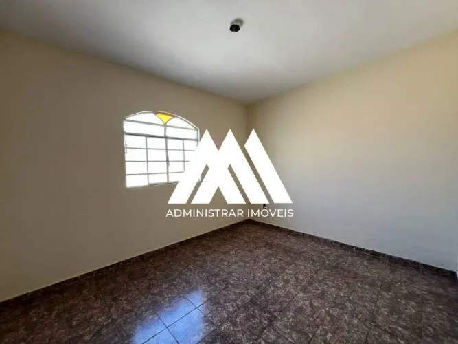 Vendo excelente casa no Residencial Santanense- Itaúna/Mg!!