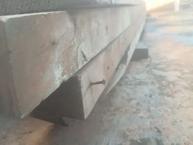Madeiras 2 vigas de itaúba e 1 pranca de peroba