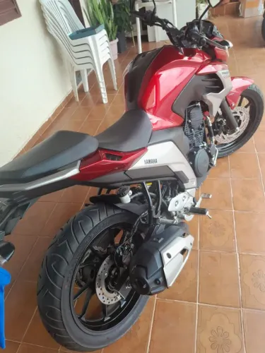 YAMAHA FAZER 250