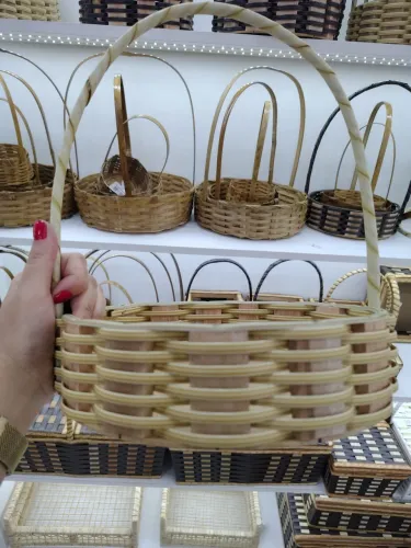 Cesta Sintética Redonda 25cm para café da manhã decoração, presente.