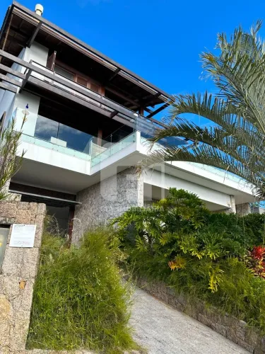 Casa de 6 quartos mobiliada no Córrego Grande