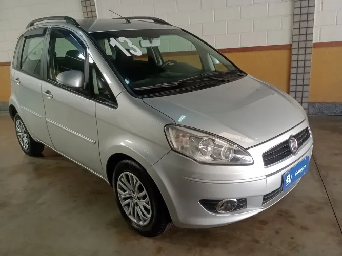 Fiat Idea Attractive 1.4 Fire Flex 8V 5P 2013