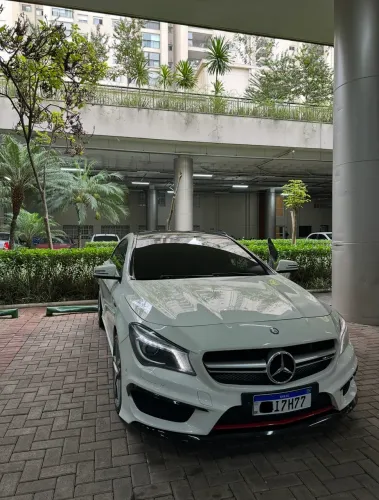Mercedes-Benz CLA-250 Sport 4matic 2.0 16V 211cv Aut. 2015