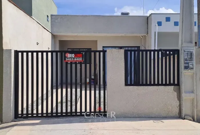 Casa com piscina à venda em Matinhos