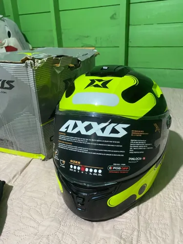 Capacete novo