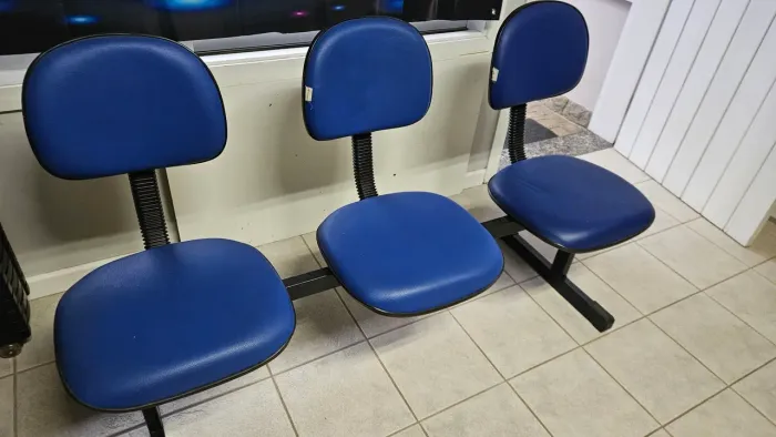 Cadeira três asentos.