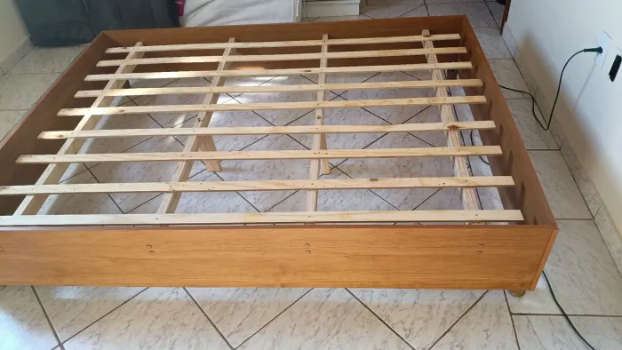 Vendo cama casal