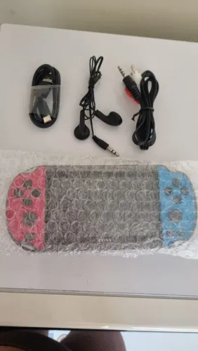 Video game console portátil retro