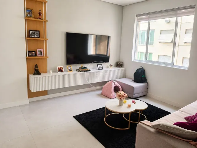 APARTAMENTO REFORMADO com 2 QUARTOS e 60 m² na LAGOA, ZONA SUL - RIO DE JANEIRO, RJ