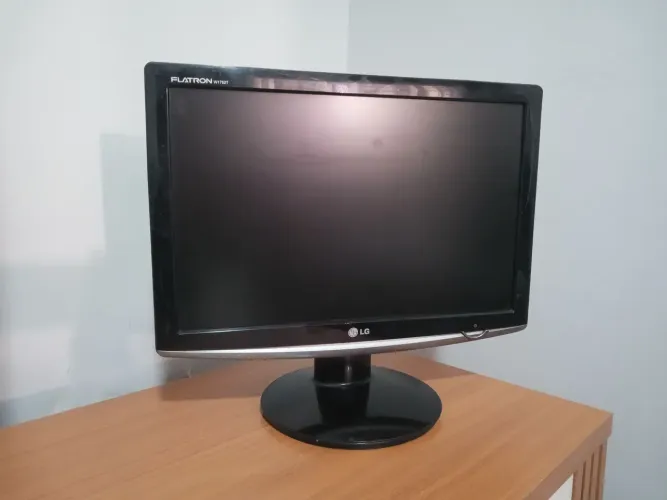 Monitor LG 19 polegadas VGA e DVI 