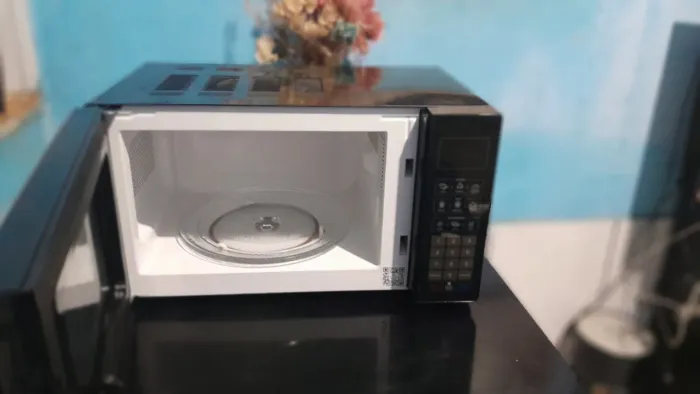 Vendo-se micro-ondas semi novo