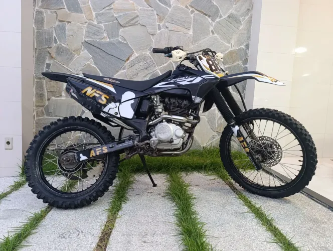 CRF 230 F