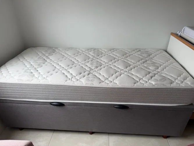Cama Box Baú Solteiro EXCELENTE OPORTUNIDADE!!