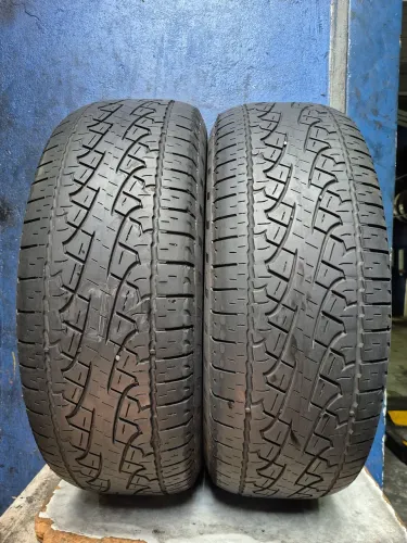 Par de pneus 235/65r17 pirelli