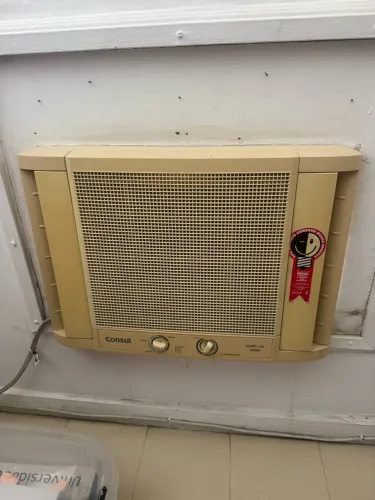 Ar condicionado de janela 10000 btus Consul