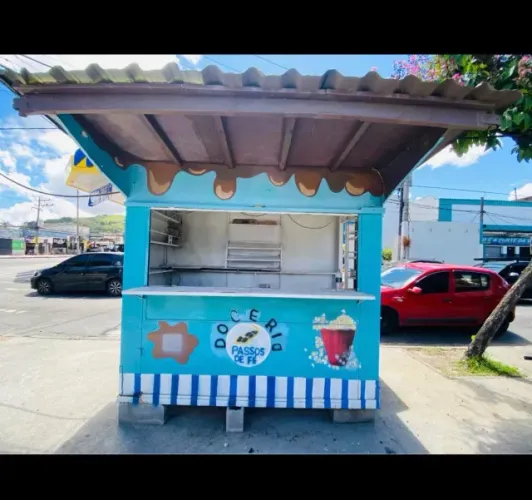 Trailer loja  e ponto ótimo na praça do pedra branca senador camará RJ
