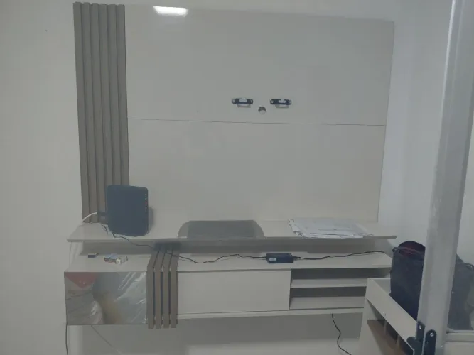 Painel lindíssimo fino acabamento vendendo barato motivo mudança