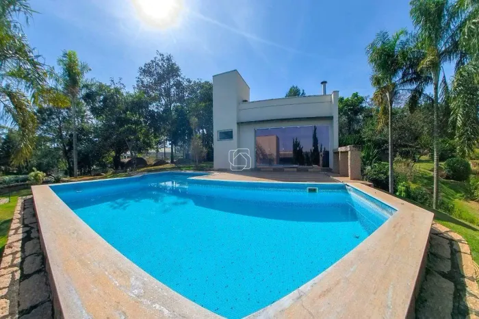 Casa de Condomínio em Salto para aluguel Condomínio Monte Belo - SP | 4 quartos Área total