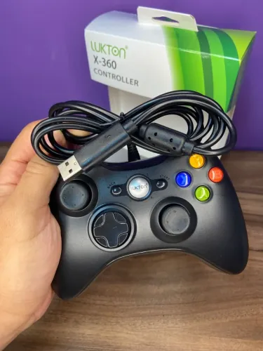 Controle de Xbox360 Preto Lukton an5