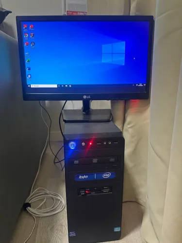 Computador completo, programas instalados
