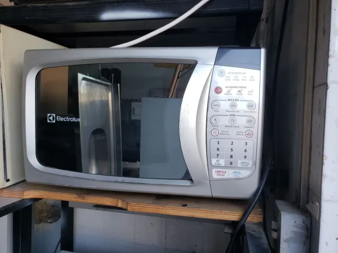 Eletrodomésticos usados bom estado entrega a combinar