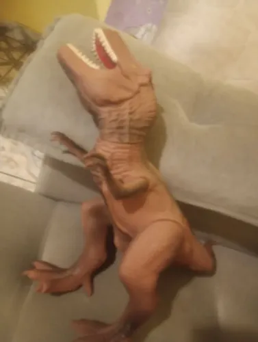 Dinossauro de borracha