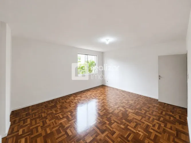 Apartamento de 3 Dormitórios no Centro de Florianópolis