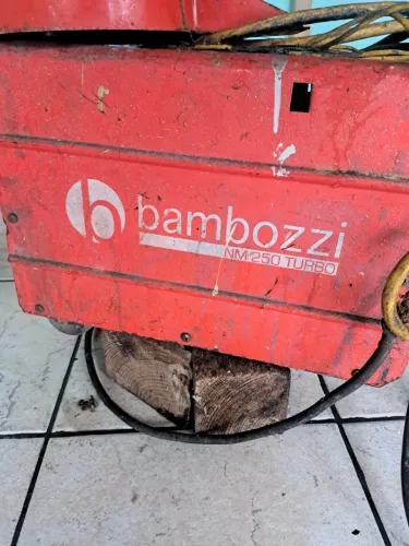 Máquina de solda bambozzi
