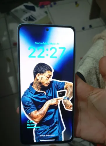 redmi 13 128gb , com carregador com a caixinha tudo original nunca foi aberto nada trocado