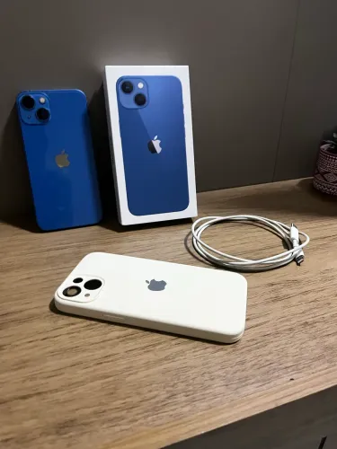 iPhone 13