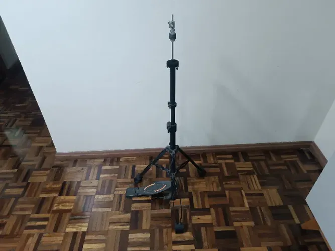Maquina de Chimbal RMV Hardtech com Pés Giratórios e Presilha