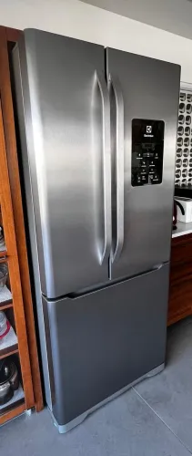 Geladeira Electrolux DM84X 579L Frost Free