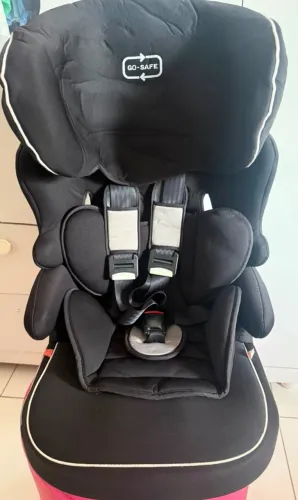 Cadeirinha de automóvel 