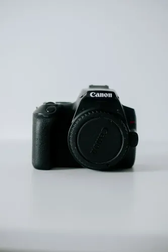 SL3 + LENTE CANON 18-55mm f/4-5.6