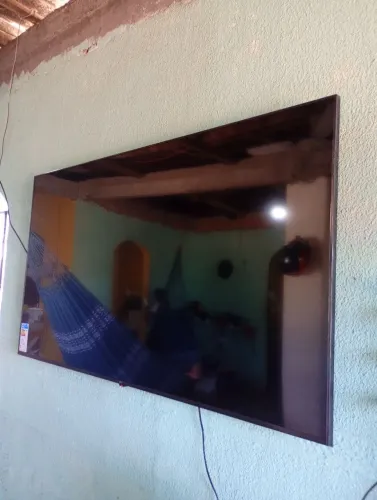 Vende-se TV 60 polegadas 1.700 reais