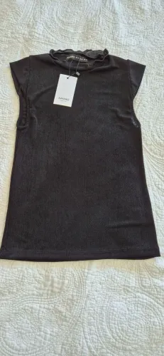 Blusa Amaro nova