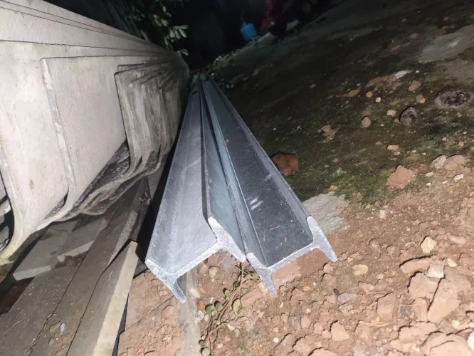 Viga i 3" 1° alma 6 metros galvanizado a fogo