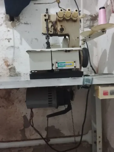 Máquina de costura