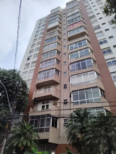 Apartamento 2/4 para Aluguel na Graça - 84 m² | Suíte com Closet | Varanda | 1 Vaga | Tota
