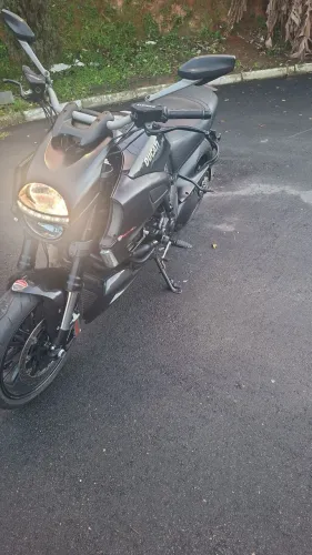 Ducati Diavel Revisada 