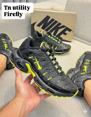 Tênis Nike TN