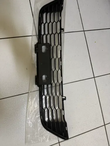 Grade inferior pára-choque Hilux 2019/20