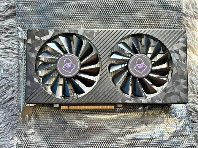 Placa de video RX 590 8gb
