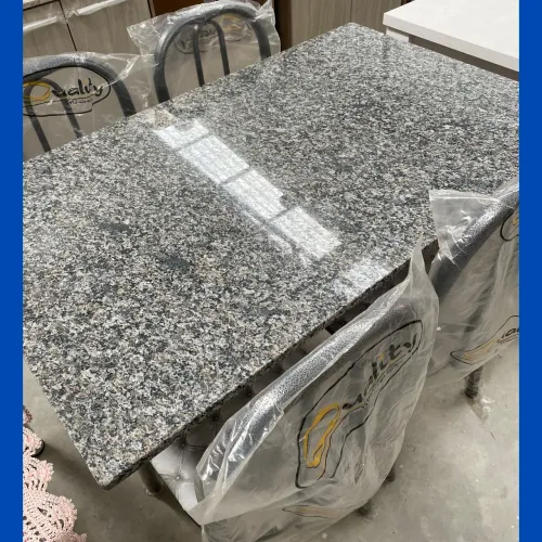 Mesa de granito 4 cadeiras - entrego 