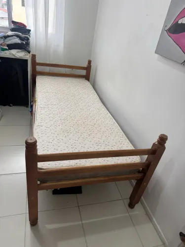cama solteiro madeira + colchão